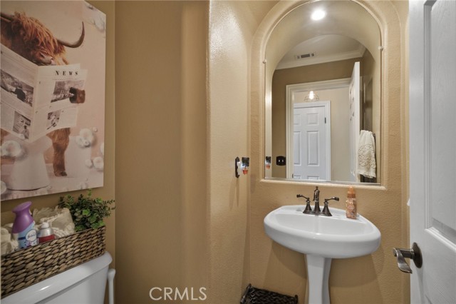 Detail Gallery Image 15 of 37 For 33412 Wallace Way, Yucaipa,  CA 92399 - 3 Beds | 2/1 Baths