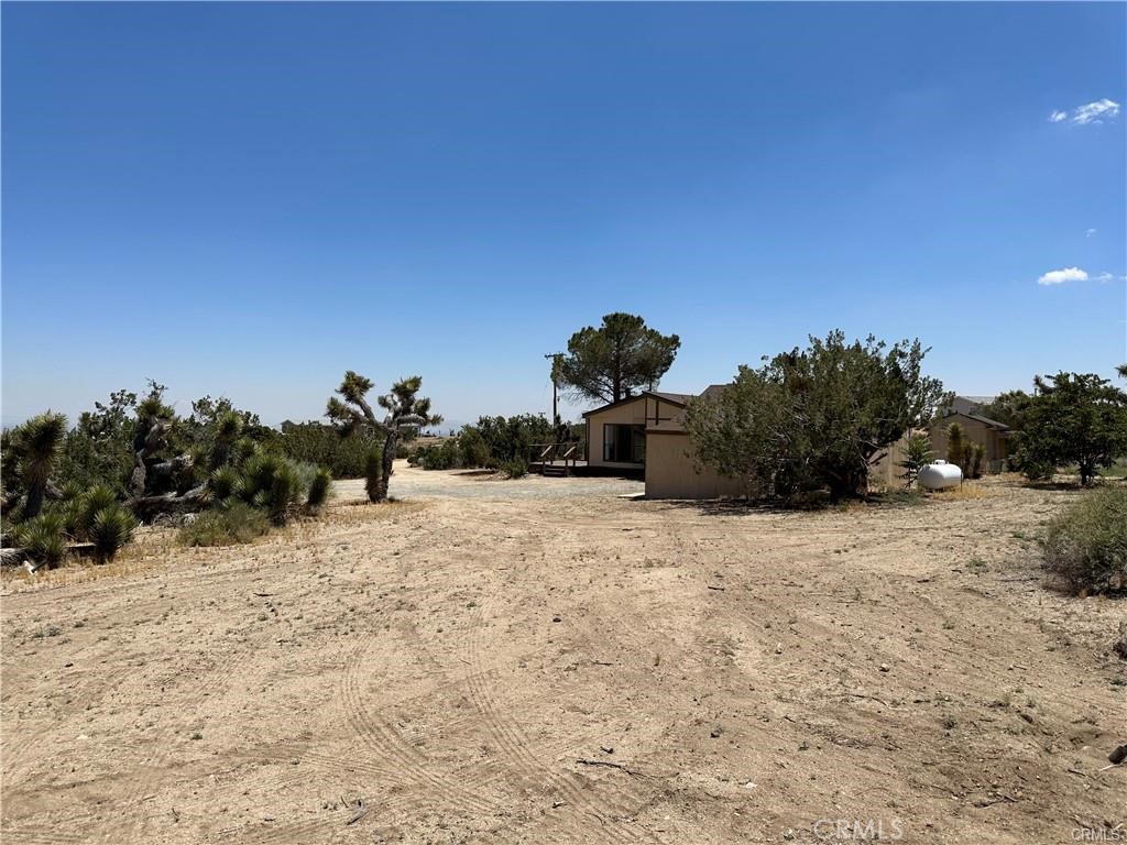 https://media.crmls.org/medias/dc80c341-2725-4f25-9402-9ccfb450035b.jpg?preset=X-Large