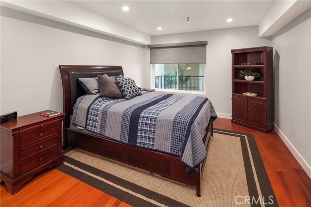 565 Esplanade, Redondo Beach, California 90277, 1 Bedroom Bedrooms, ,1 BathroomBathrooms,Residential,Sold,Esplanade,PV17218278