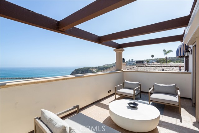 24352 Santa Clara Ave, Dana Point CA: https://media.crmls.org/medias/dc81a766-ba88-418c-a2b2-50c19faa0076.jpg