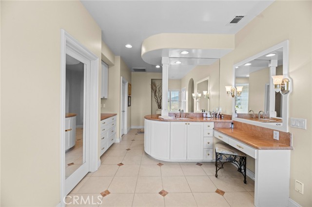 43845 Calle De Velardo, Temecula CA: https://media.crmls.org/medias/dc821451-754d-4559-914c-5ea35af98bf4.jpg