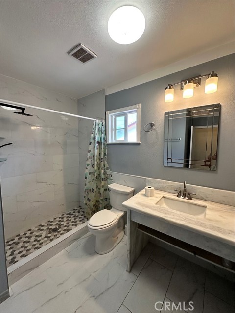 Detail Gallery Image 17 of 26 For 1233 S California, Monrovia,  CA 91016 - 2 Beds | 2 Baths