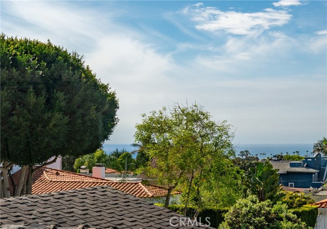 Detail Gallery Image 9 of 16 For 1016 Ynez, Redondo Beach,  CA 90277 - 3 Beds | 2 Baths