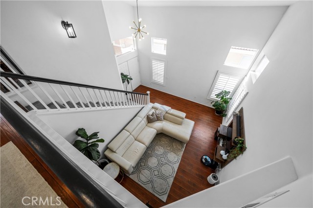 815 Autumn Lane, Corona CA: https://media.crmls.org/medias/dc843942-4563-40a7-8742-c3a5ef0669af.jpg