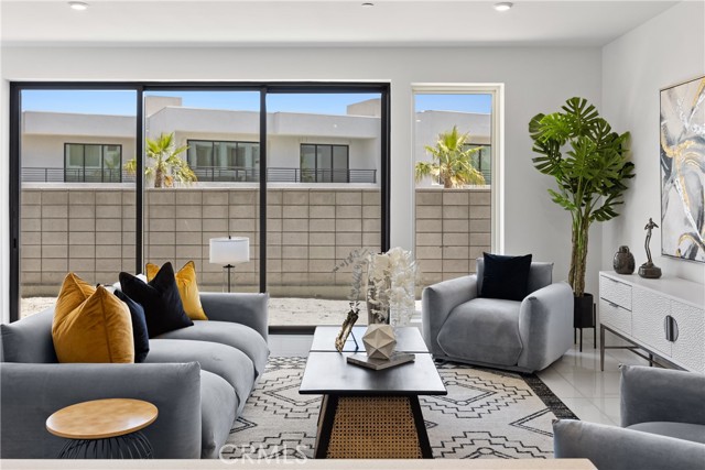 Detail Gallery Image 7 of 32 For 920 Galaxy Dr, Palm Springs,  CA 92264 - 2 Beds | 2/1 Baths