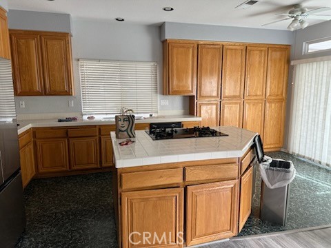 Detail Gallery Image 2 of 4 For 45712 Corte Lobos, Temecula,  CA 92592 - 3 Beds | 2 Baths