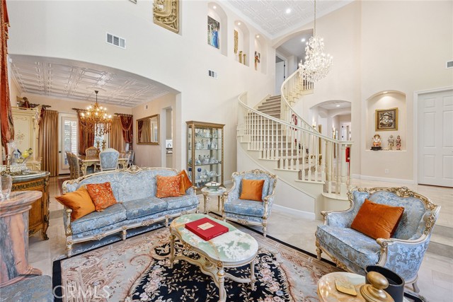 450 S Estate Drive, Orange CA: https://media.crmls.org/medias/dc8674a8-5fc1-4834-a0af-605d122d0a9b.jpg