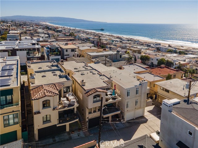 320 24th Place, Manhattan Beach, California 90266, 3 Bedrooms Bedrooms, ,3 BathroomsBathrooms,Residential,Sold,24th,SB21215481