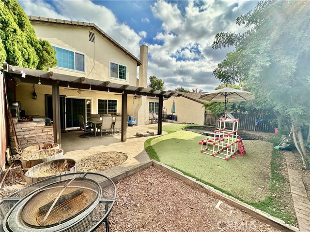 Detail Gallery Image 33 of 37 For 833 Windermere Rd, San Dimas,  CA 91773 - 4 Beds | 2/1 Baths