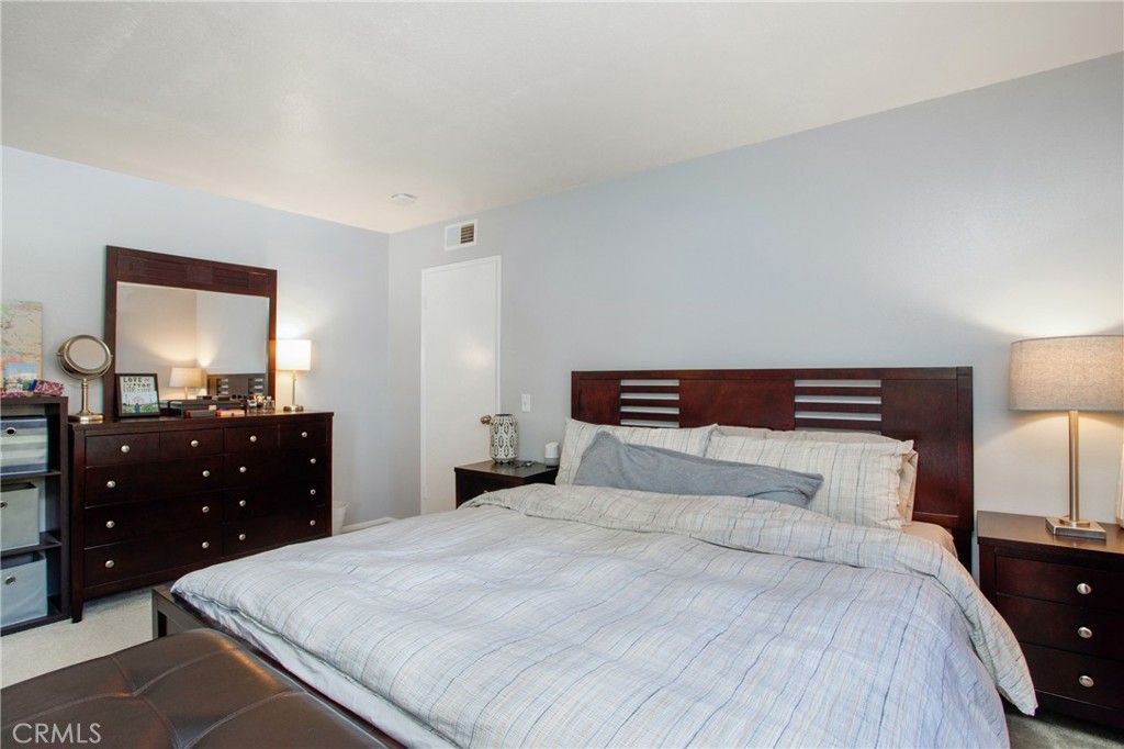 Dc87431c F851 4e5e 829c A3f5eecc271f