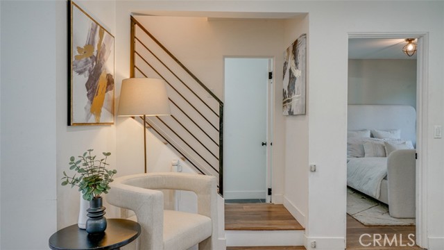 231 W Cedar Avenue, Burbank CA: https://media.crmls.org/medias/dc877cce-ebaf-4f95-97a8-19524e8cda86.jpg