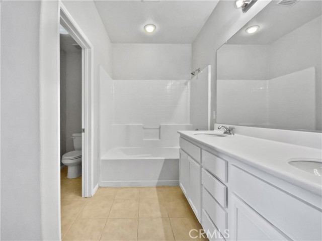 Detail Gallery Image 12 of 33 For 26303 Iris Ave #F,  Moreno Valley,  CA 92555 - 2 Beds | 2 Baths