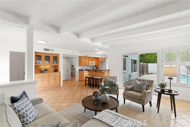 Detail Gallery Image 18 of 52 For 21941 Oceanview Ln, Huntington Beach,  CA 92646 - 4 Beds | 2/1 Baths
