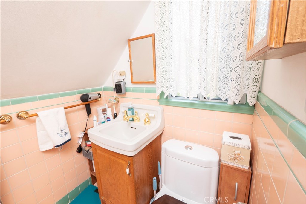 https://media.crmls.org/medias/dc88ba81-2064-419e-83da-8d515d534ead.jpg?preset=X-Large