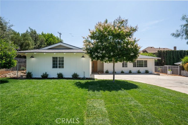 221 Wiley Court, Claremont CA: https://media.crmls.org/medias/dc88fe2e-d9b9-48e0-8ecd-615ddae761e1.jpg