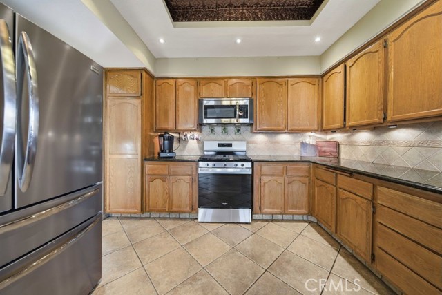 Detail Gallery Image 18 of 62 For 5633 W Avenue L2, Lancaster,  CA 93536 - 4 Beds | 3 Baths