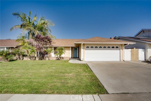 Detail Gallery Image 2 of 33 For 6761 Rook, Huntington Beach,  CA 92647 - 4 Beds | 2 Baths