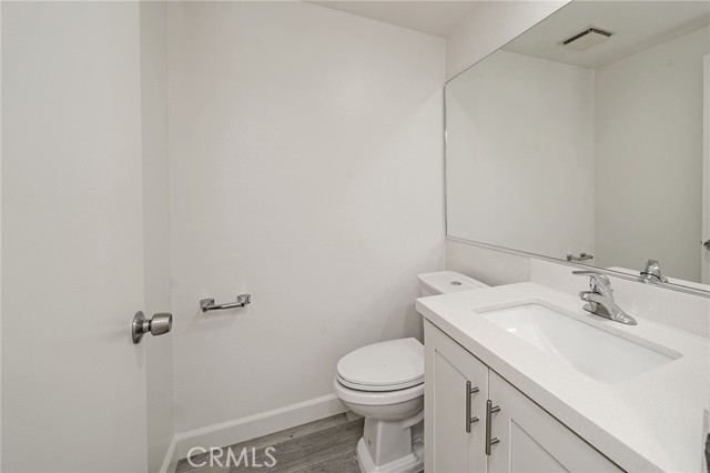 Detail Gallery Image 13 of 33 For 2440 Applewood, Fullerton,  CA 92833 - 3 Beds | 2/1 Baths