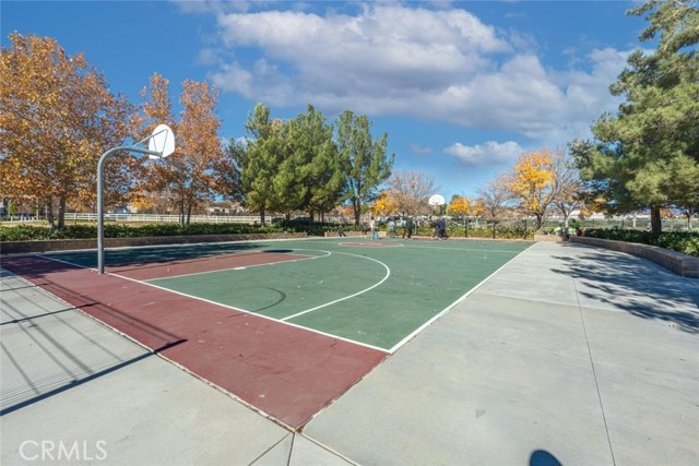 Detail Gallery Image 44 of 47 For 28610 Jardineras Dr, Valencia,  CA 91354 - 3 Beds | 2/1 Baths