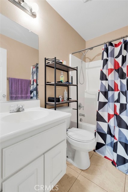 Detail Gallery Image 18 of 74 For 12655 Verano, Victorville,  CA 92392 - 5 Beds | 4/1 Baths