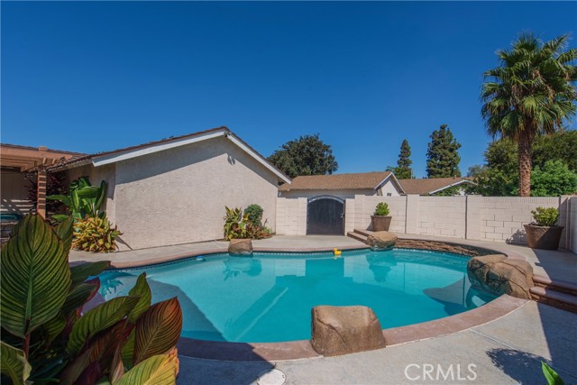 Detail Gallery Image 1 of 1 For 609 E Riverview Ave, Orange,  CA 92865 - 4 Beds | 2 Baths