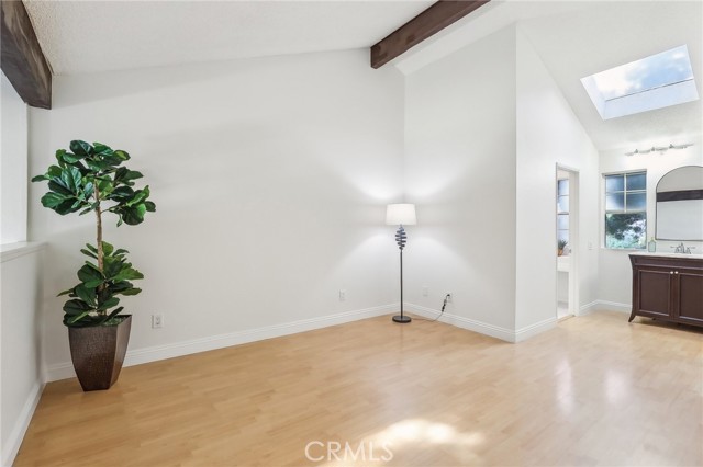 Detail Gallery Image 8 of 20 For 25447 Pine Creek Ln, Wilmington,  CA 90744 - 1 Beds | 1 Baths
