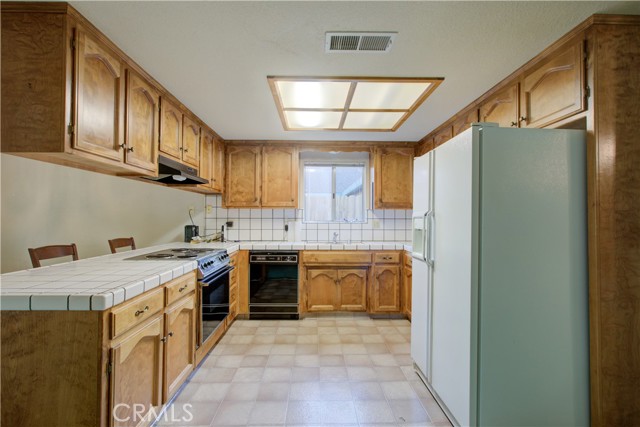 Detail Gallery Image 8 of 24 For 825 Berea, Turlock,  CA 95382 - 3 Beds | 2 Baths