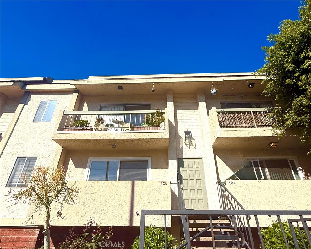 5055 Coldwater Canyon #205
