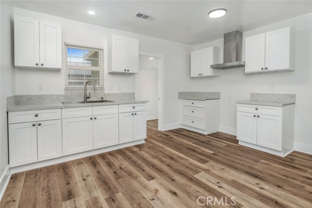 Detail Gallery Image 2 of 17 For 309 S Myrtle, Bakersfield,  CA 93304 - 3 Beds | 1 Baths