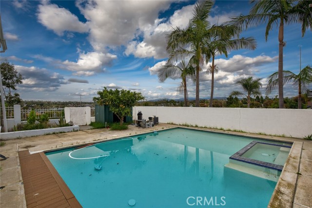 Detail Gallery Image 46 of 56 For 4060 Alto, Oceanside,  CA 92056 - 4 Beds | 2 Baths