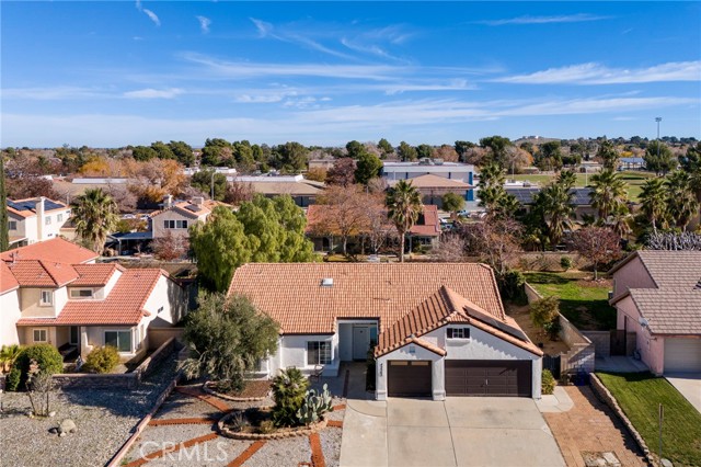 Detail Gallery Image 2 of 36 For 42302 58th, Lancaster,  CA 93536 - 4 Beds | 3 Baths