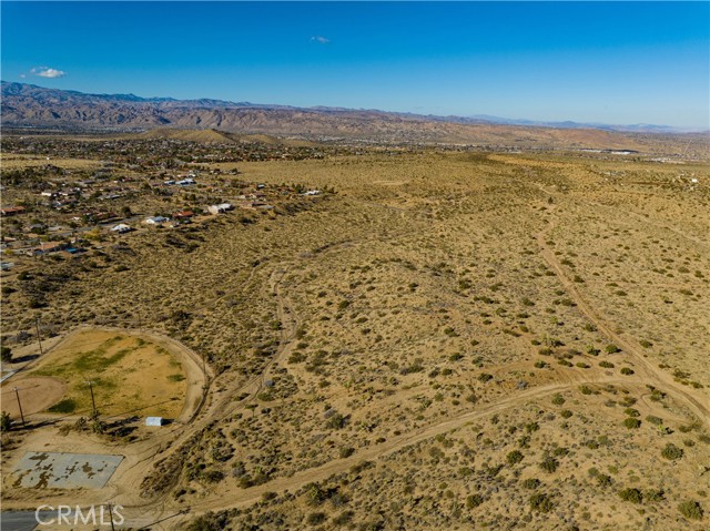 Detail Gallery Image 17 of 24 For 58980 Santa Barbara Dr, Yucca Valley,  CA 92284 - – Beds | – Baths