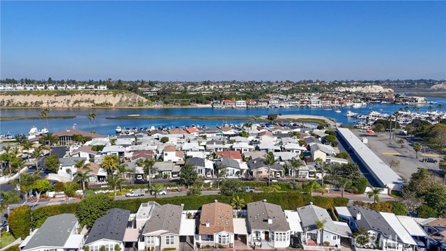 Detail Gallery Image 42 of 42 For 252 Mayflower Dr, Newport Beach,  CA 92660 - 2 Beds | 2 Baths