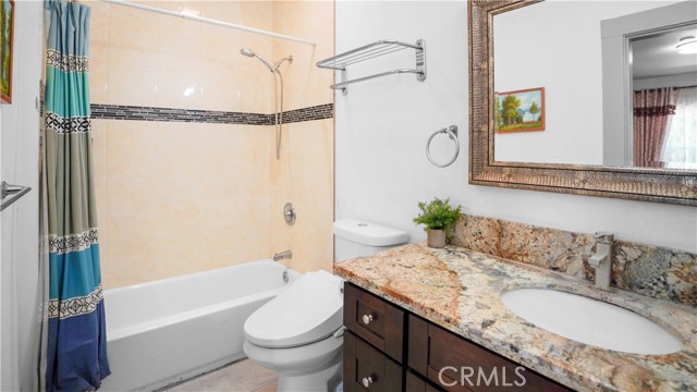 Detail Gallery Image 7 of 18 For 688 E 11th St, Pomona,  CA 91766 - 3 Beds | 2 Baths