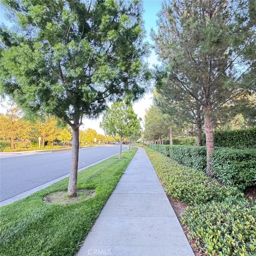 https://media.crmls.org/medias/dc963b25-e977-4ca9-b121-487060dda6d5.jpg?preset=X-Large
