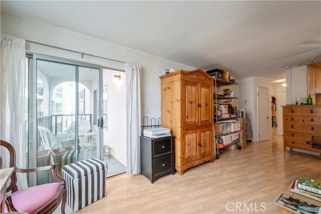 Detail Gallery Image 11 of 30 For 565 Esplanade #202,  Redondo Beach,  CA 90277 - 1 Beds | 1 Baths