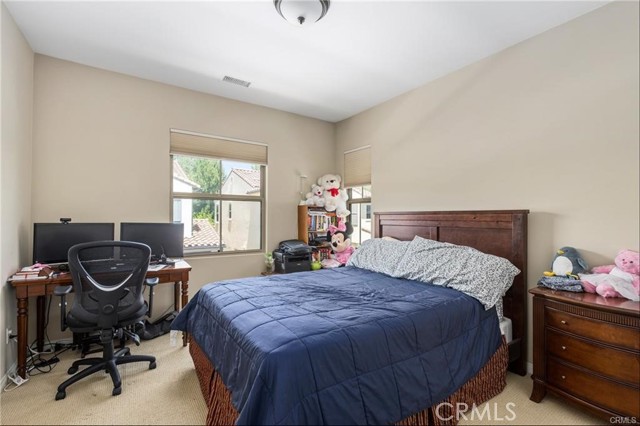 38 Larkfield, Irvine CA: https://media.crmls.org/medias/dc96f02e-05c2-4e78-b965-bd910780d07e.jpg