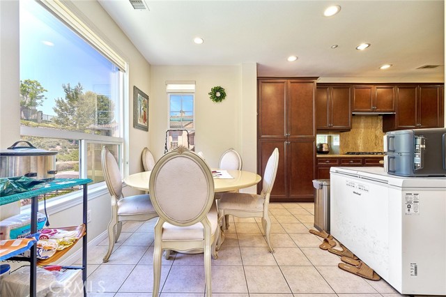 18977 Phelham Way, Yorba Linda CA: https://media.crmls.org/medias/dc981f41-f628-44c1-b8fe-b032823d41dc.jpg