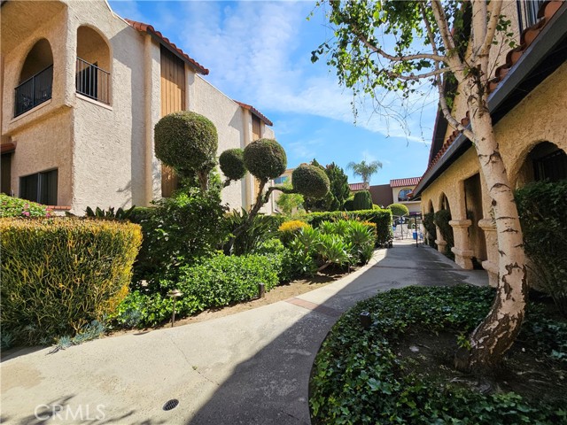 Detail Gallery Image 53 of 69 For 1711 Grismer Ave #52,  Burbank,  CA 91504 - 3 Beds | 3 Baths