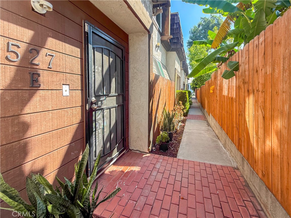527 Pomelo Avenue #E