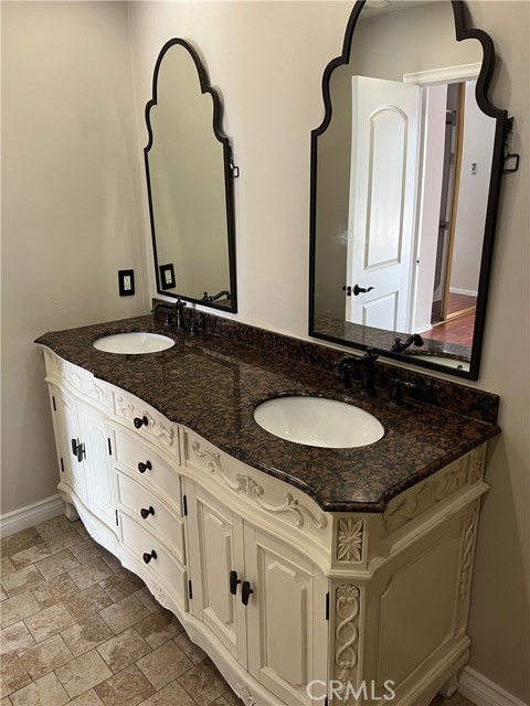 Detail Gallery Image 8 of 19 For 32653 Seagate Dr #B,  Rancho Palos Verdes,  CA 90275 - 2 Beds | 2 Baths