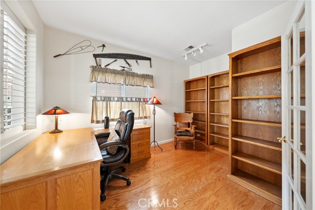 Detail Gallery Image 17 of 53 For 45065 Corte Bravo, Temecula,  CA 92592 - 3 Beds | 3 Baths