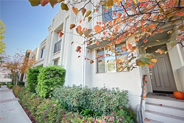 Detail Gallery Image 18 of 60 For 12921 Mission Avenue #102,  Hawthorne,  CA 90250 - 2 Beds | 2/1 Baths