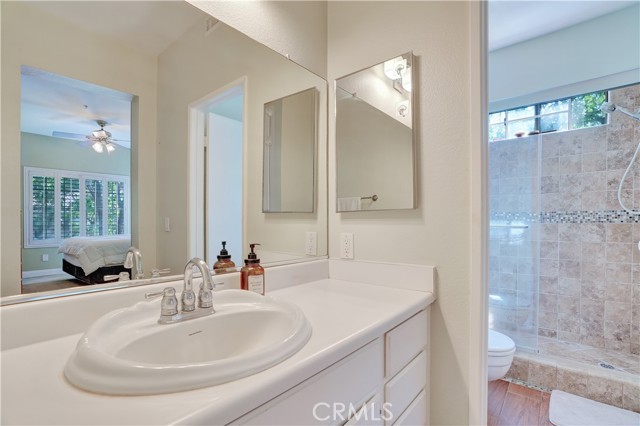 234 Gallery Way, Tustin CA: https://media.crmls.org/medias/dc9d33ca-ab6d-49b2-b372-eed416493503.jpg