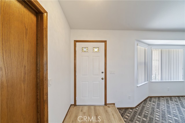 55578 Free Gold Drive, Yucca Valley CA: https://media.crmls.org/medias/dc9d44c4-0922-4364-83f5-9d4d93d1a8c1.jpg