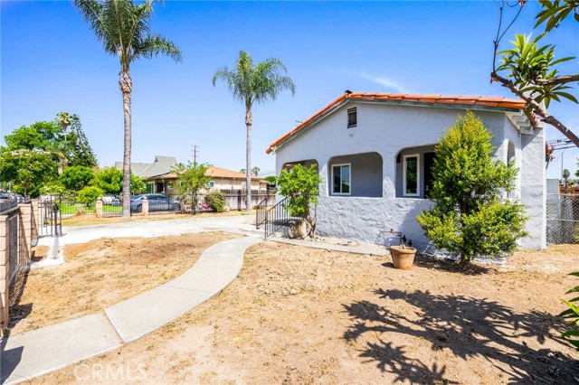 1163 W 3rd Street, Pomona CA: https://media.crmls.org/medias/dc9ef639-3a04-4ffb-8f5c-43f73846fe7d.jpg