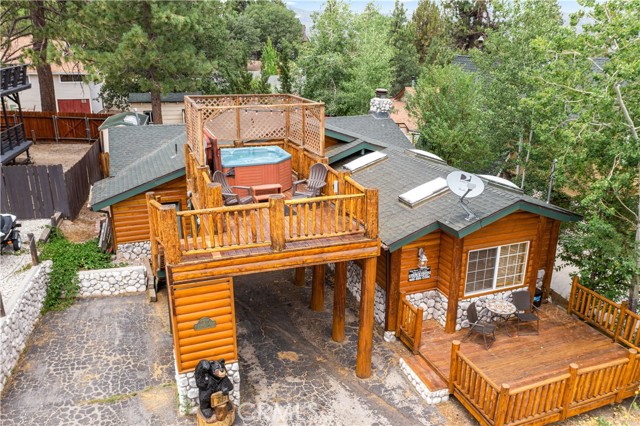 Detail Gallery Image 4 of 34 For 40356 Cliff Ln, Big Bear Lake,  CA 92315 - 2 Beds | 2 Baths