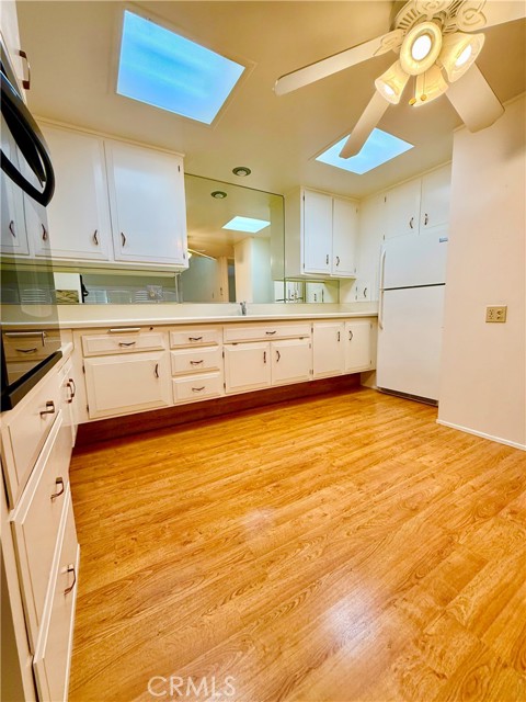 Detail Gallery Image 10 of 22 For 13800 Annandale Dr 38f,  Seal Beach,  CA 90740 - 2 Beds | 1 Baths
