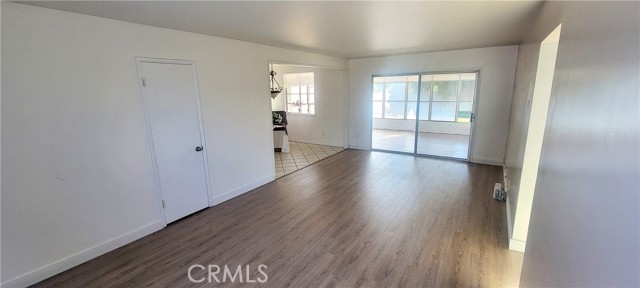 Detail Gallery Image 4 of 35 For 11721 Dale St, Garden Grove,  CA 92841 - 4 Beds | 2 Baths
