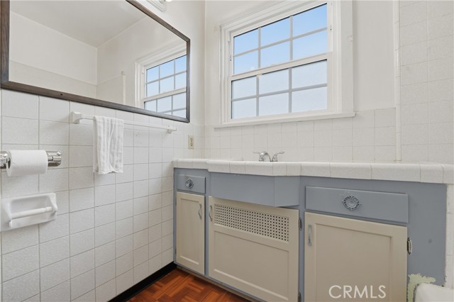 Detail Gallery Image 21 of 28 For 1917 E Harding, Long Beach,  CA 90805 - 2 Beds | 2 Baths